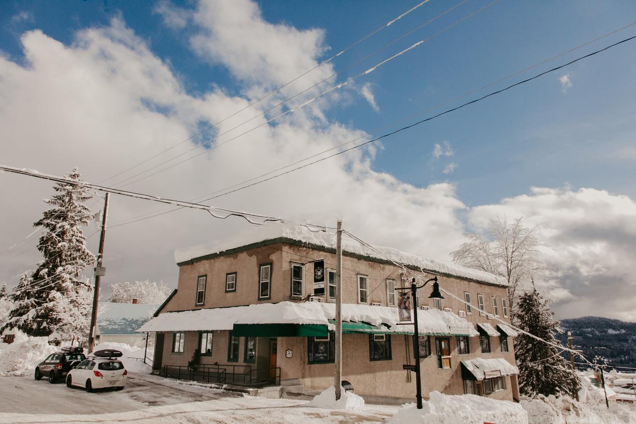 The Flying Steamshovel Inn รอสแลนด์ ภายนอก รูปภาพ