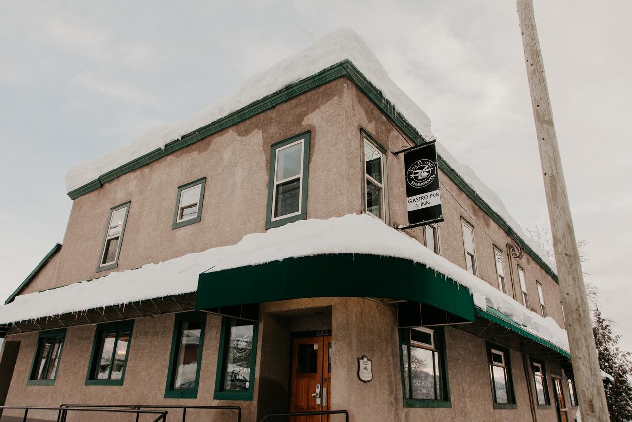 The Flying Steamshovel Inn รอสแลนด์ ภายนอก รูปภาพ